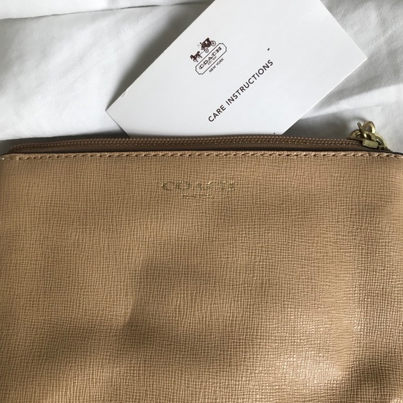 Coach small wristlet - Picture 3 of 4